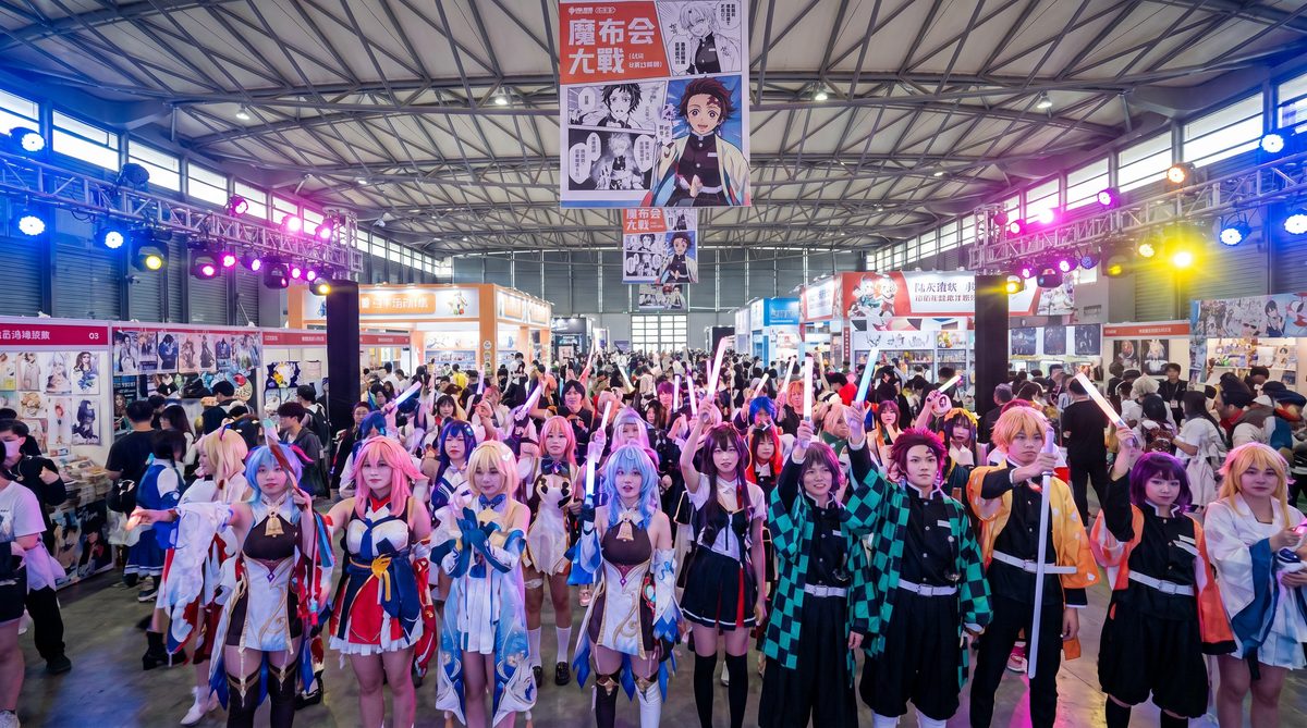探花动漫cosplay视频